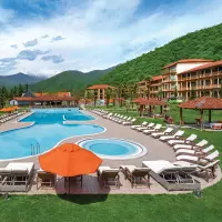 სასტუმრო Lopota Lake Resort & Spa