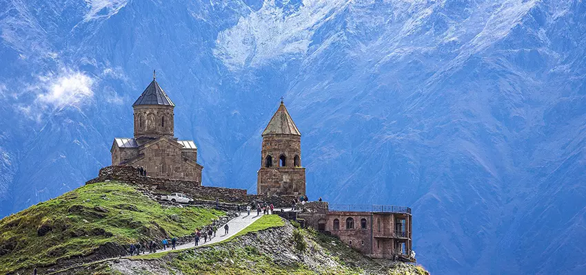 გერგეტის სამების ეკლესია