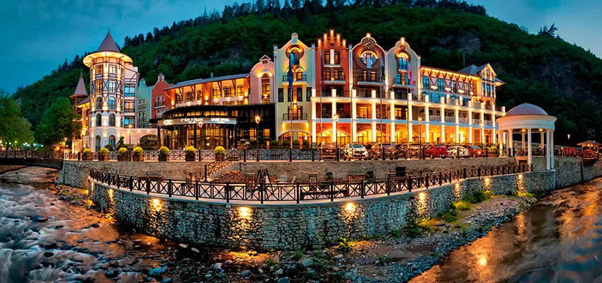 Crowne Plaza Borjomi