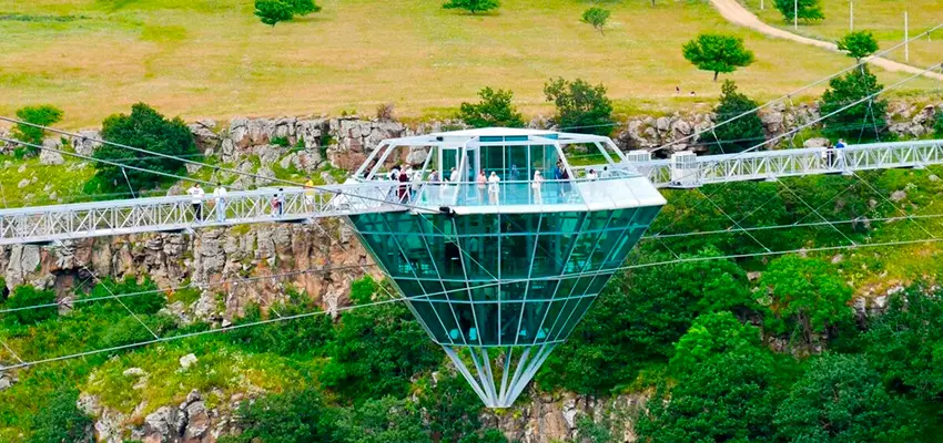 Diamond Bridge