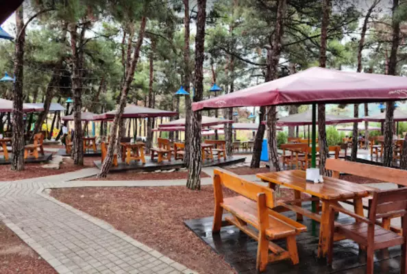 Taglaura Restaurant
