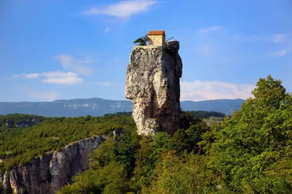 კაცხის სვეტი
