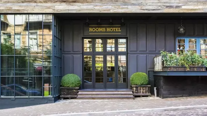 Rooms Hotel