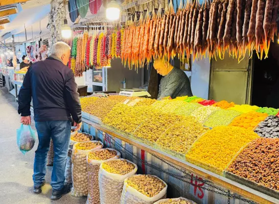 Navtlughi Market